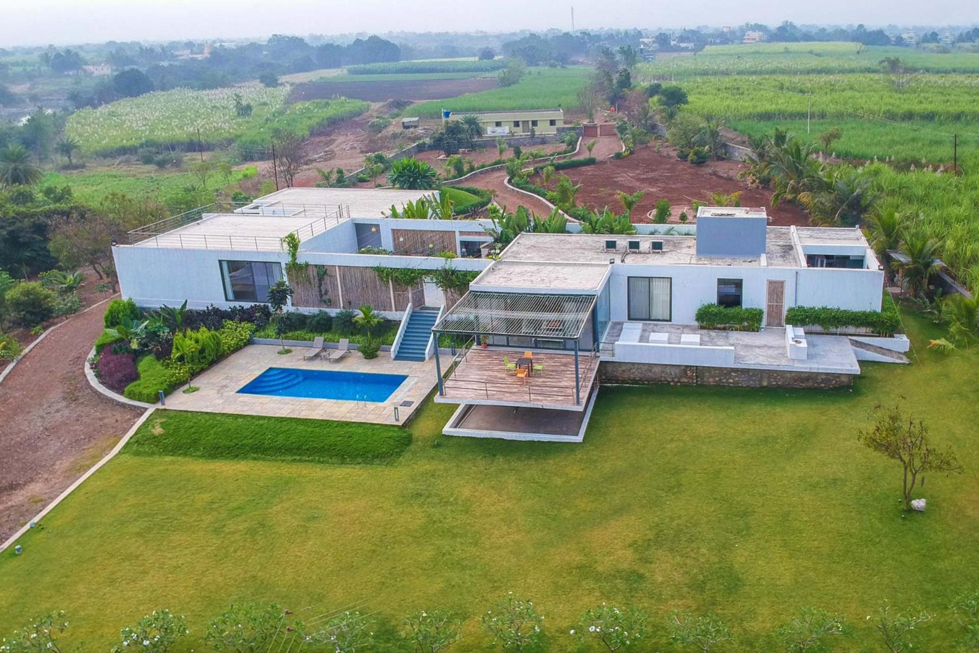 Open House By Stayvista - Nestled In Nature, Featuring A Swimming Pool & Expansive Lawn For A Serene Retreat Shikrapur エクステリア 写真